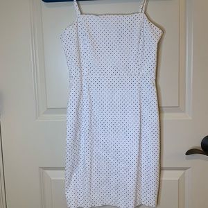 Forever 21 bodycon white dress w polka dots